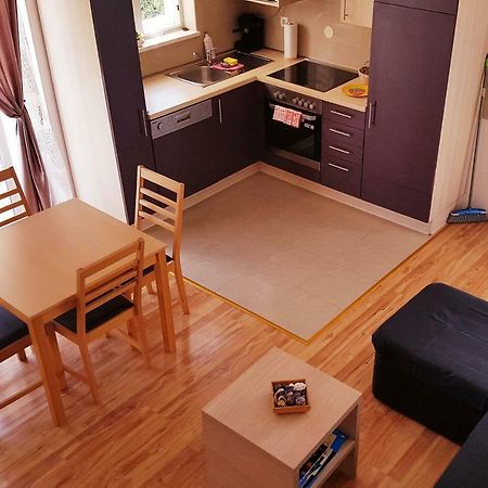 Апартаменти Apartman Relax Маріна Екстер'єр фото