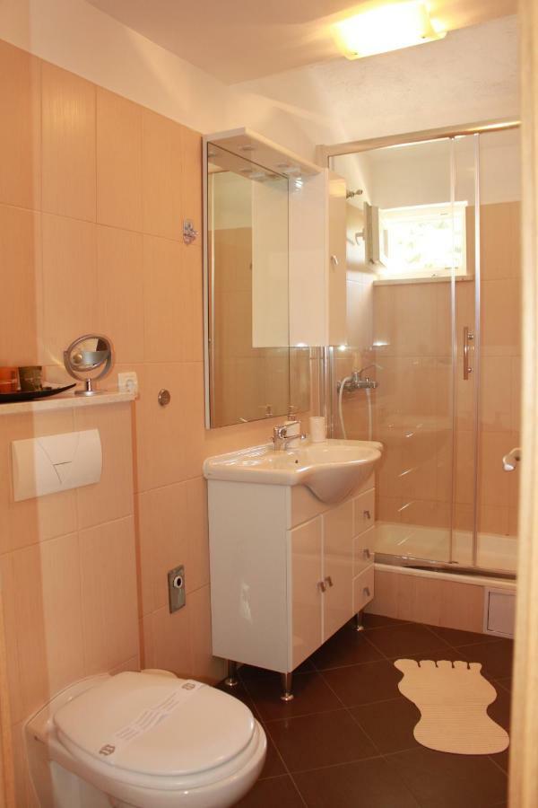 Апартаменти Apartman Relax Маріна Екстер'єр фото