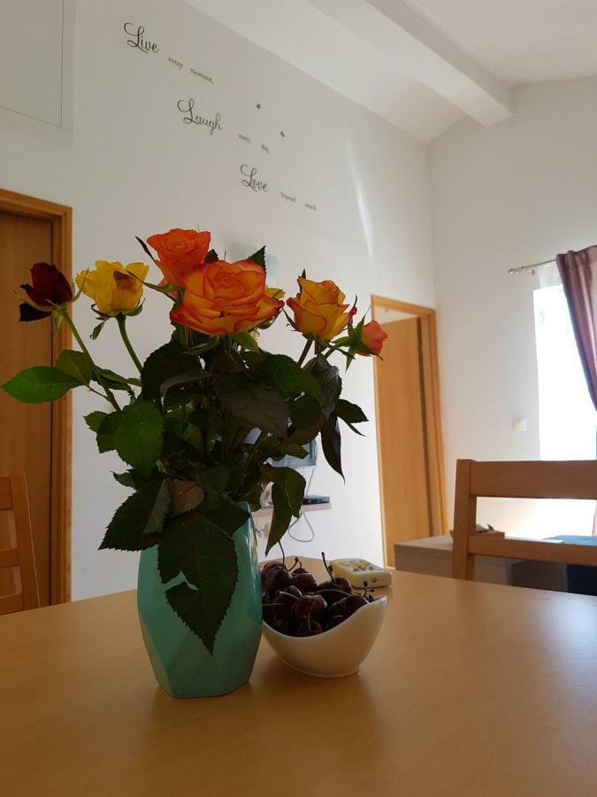 Апартаменти Apartman Relax Маріна Екстер'єр фото